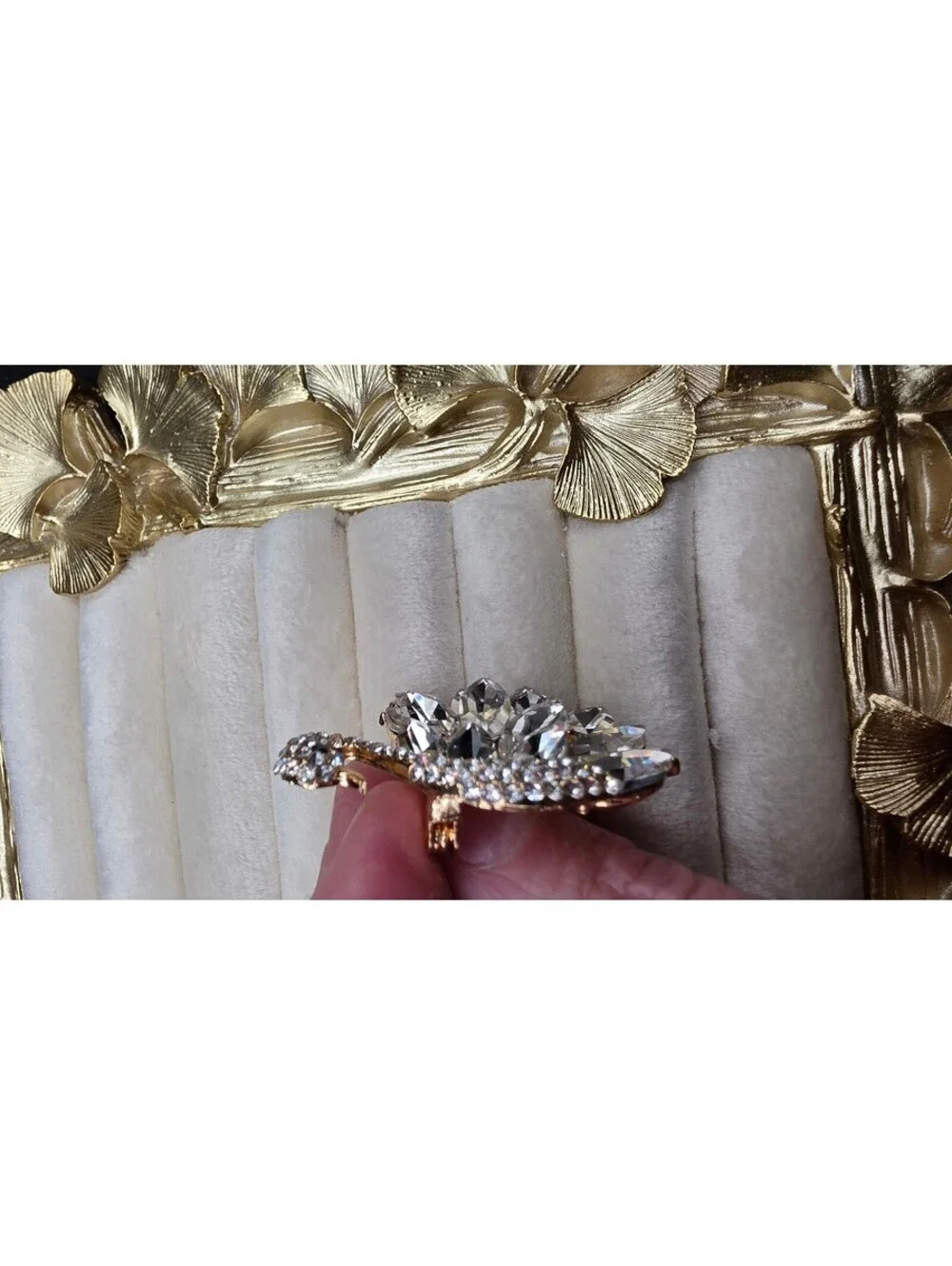Elegant Gold-Tone Swan Brooch with Clear Crystals, Fashion Jewelry